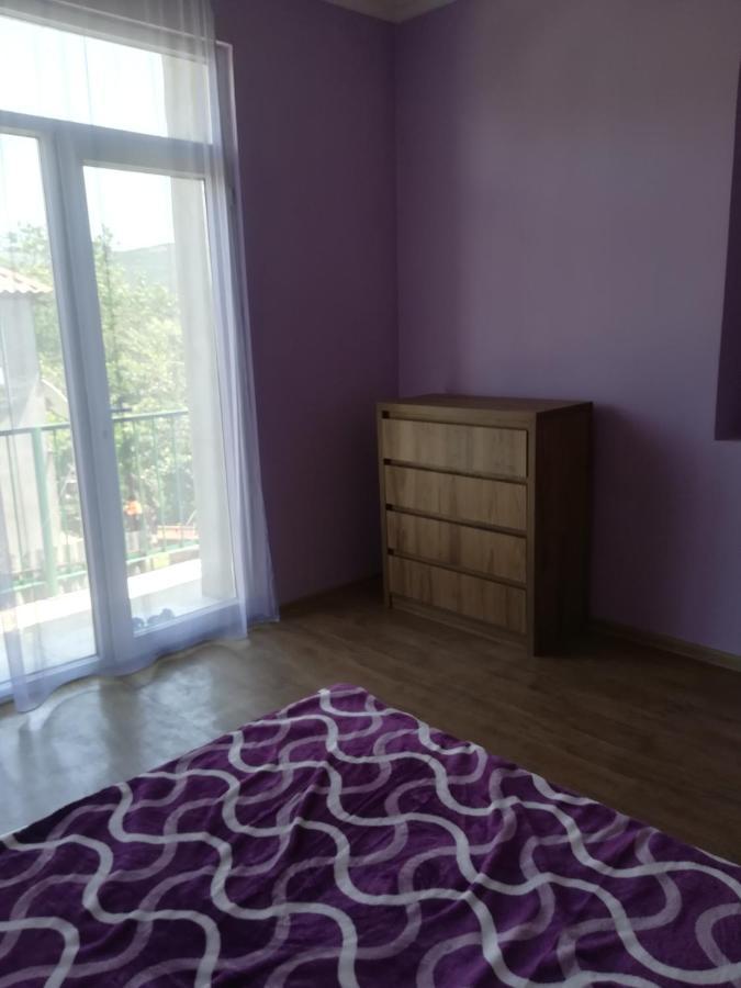 Guest House Luka Manglisi Zewnętrze zdjęcie