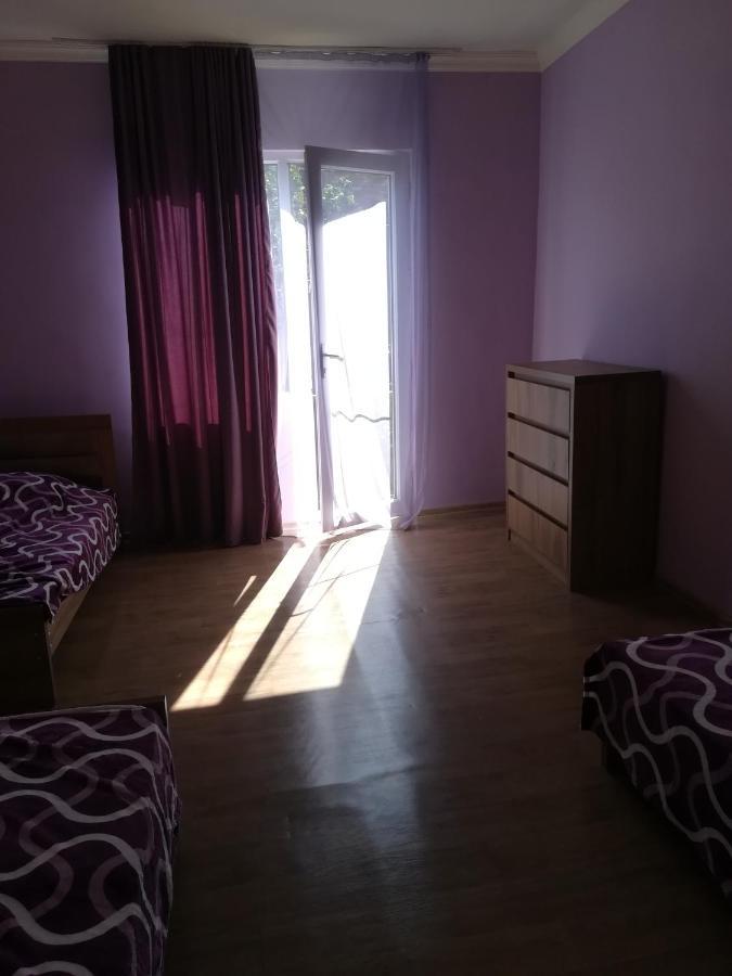 Guest House Luka Manglisi Zewnętrze zdjęcie