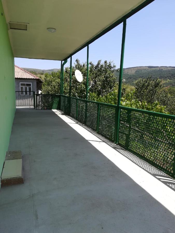 Guest House Luka Manglisi Zewnętrze zdjęcie