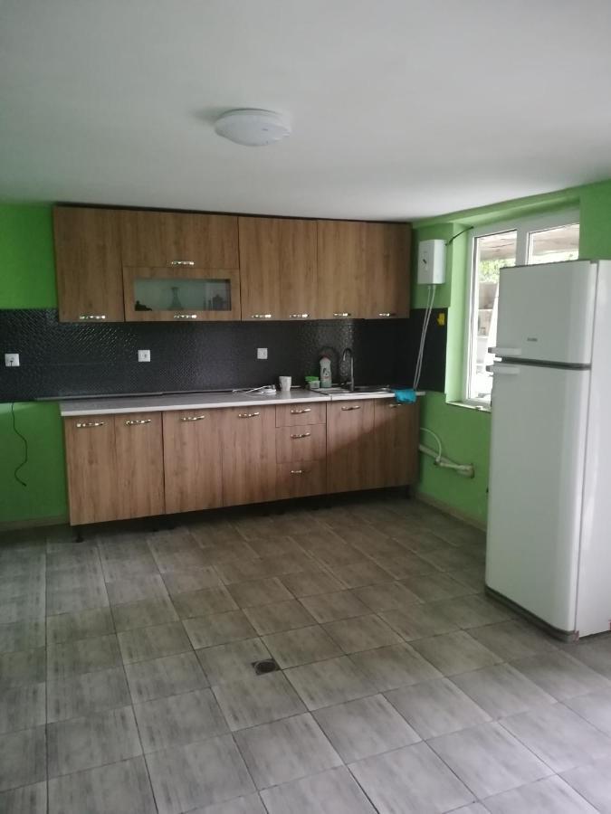 Guest House Luka Manglisi Zewnętrze zdjęcie
