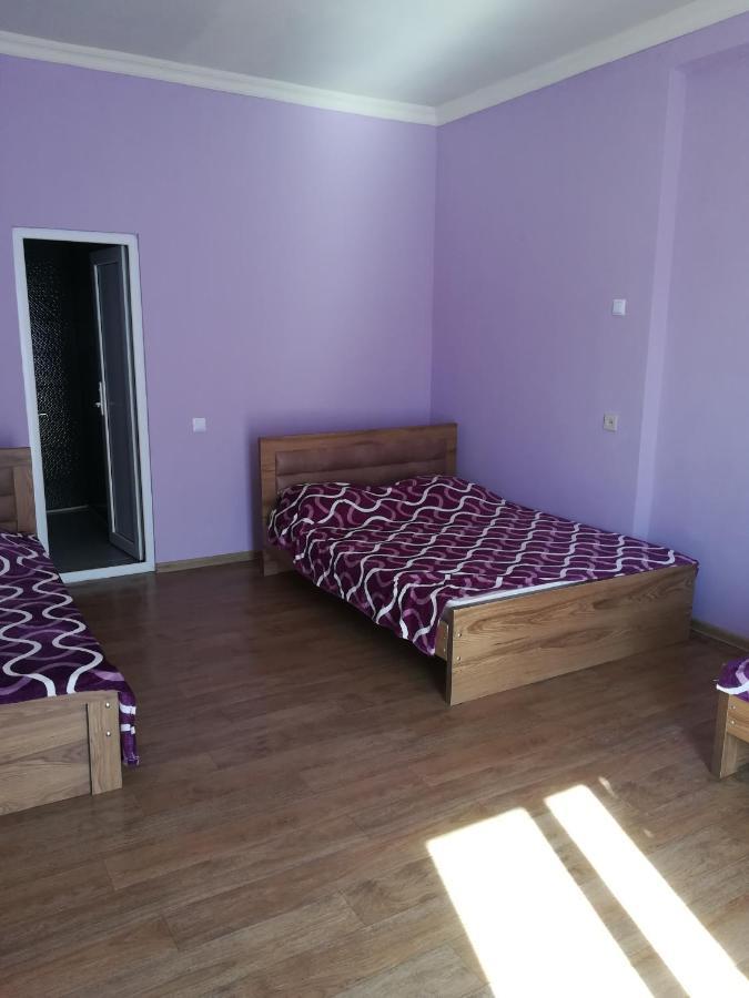 Guest House Luka Manglisi Zewnętrze zdjęcie